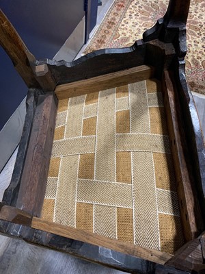 Lot 856 - A SET OF SIX AND A SMALLER PAIR OF 18TH CENTURY WALNUT URN BACK DINING CHAIRS OF QUEEN ANNE DESIGN