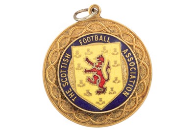 Lot 1546 - DUNFERMLINE A.F.C. SCOTTISH FOOTBALL ASSOCIATION FOUR NATIONS YOUTH TOURNAMENT MEDAL, 1987