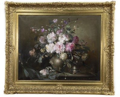 Lot 264 - FLORAL STILL LIFE, AN OIL