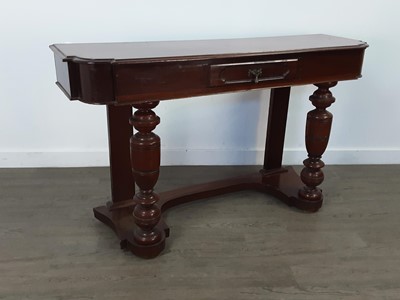 Lot 281 - A MAHOGANY HALL TABLE