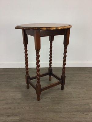 Lot 283 - AN OAK OCCASIONAL TABLE AND PRINTS