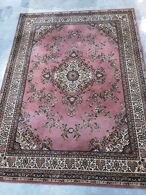 Lot 285 - A LARGE WILTON RUG