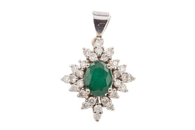 Lot 558 - AN EMERALD AND DIAMOND PENDANT