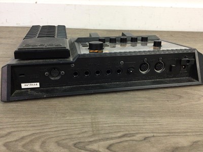 Lot 678 - A ROLAND GR-20 GUITAR SYNTHESIZER