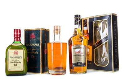 Lot 189 - FAMOUS GROUSE 12 YEAR OLD GOLD RESERVE WITH GLASSES, BUCHANAN'S 12 YEAR OLD AND LLOYDS TSB SINGLE MALT