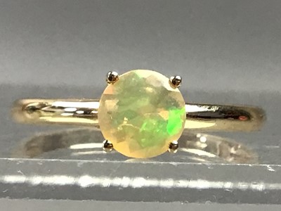 Lot 395 - AN ETHIOPIAN OPAL RING