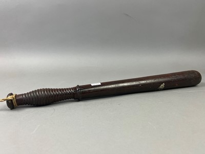 Lot 402 - A 20TH CENTURY TRUNCHEON