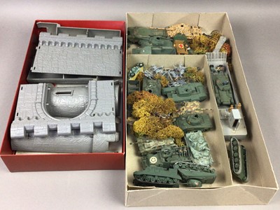 Lot 30 - A COLLECTION OF AIRFIX MODEL SOLDIERS, ALSO MODEL VEHICLES AND BUILDINGS