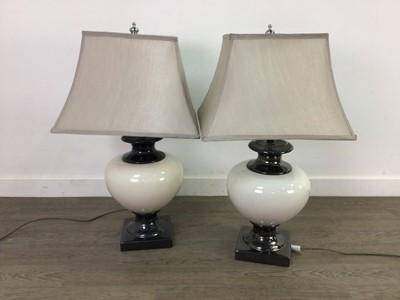 Lot 16 - A PAIR OF MODERN CRACKLE TABLE LAMPS