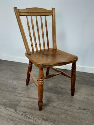 Lot 108 - AN OAK AND ELM SINGLE WINDSOR CHAIR AND OTHER CHAIRS