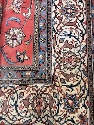 Lot 1198 - A PERSIAN SAROUGH RUG