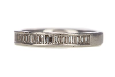 Lot 467 - A DIAMOND HALF ETERNITY RING