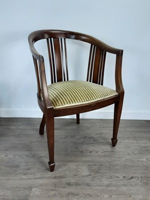 Lot 476 - A MAHOGANY DRAWING ROOM ARMCHAIR AND A COFFEE TABLE