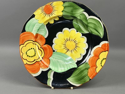 Lot 510 - A COLLECTION OF PLATES, BOWLS AND COMPORTS