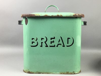 Lot 558 - A VINTAGE ENAMEL BREAD BIN AND A BASIN