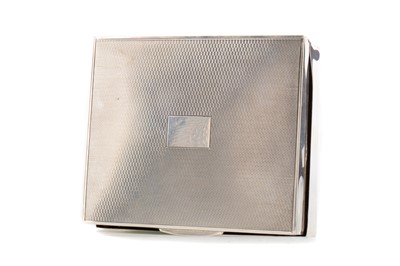 Lot 104 - AN ELIZABETH II SILVER CIGARETTE BOX