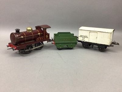 Lot 5 - A PRE WAR HORNBY MECCANO ELECTRIC MODEL RAILWAY
