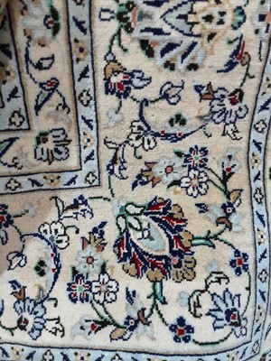 Lot 1129 - PERSIAN KASHAN RUG