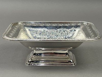 Lot 587 - A COLLECTION OF SILVER PLATED ITEMS