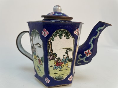 Lot 96 - A 19TH CENTURY CHINESE CANTON ENAMEL ON COPPER TEA POT