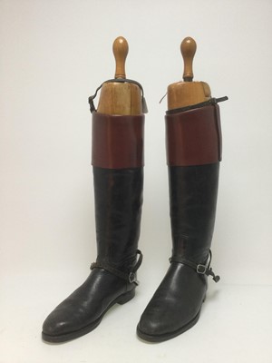 Lot 49 - A PAIR OF VINTAGE LEATHER RIDING BOOTS WITH SHOE TREES