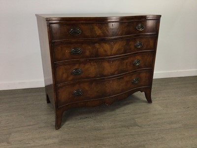 Lot 532 - A 19TH CENTURY MAHOGANY SERPENTINE FRONTED CHEST OF DRAWERS