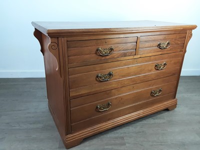 Lot 535 - A LATE VICTORIAN CHEST OF DRAWERS