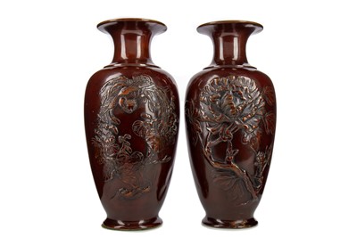 Lot 1181 - A PAIR OF EARLY 20TH CENTURY JAPANESE BRONZE VASES