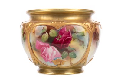 Lot 849 - A ROYAL WORCESTER HAND PAINTED BOWL