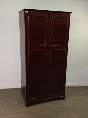 Lot 221 - A MODERN WARDROBE AND CHEST OF DRAWERS