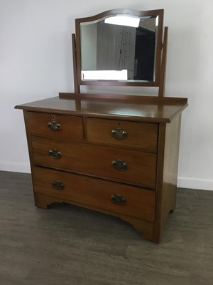 Lot 220 - AN EARLY 20TH CENTURY WARDROBE AND DRESSING CHEST