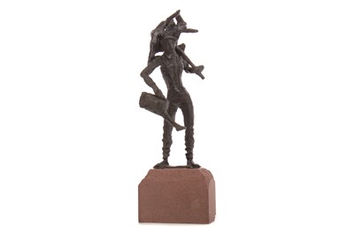 Lot 96 - THE GARDENER, A BRONZE SCULPTURE BY HERMANN KOZIOL