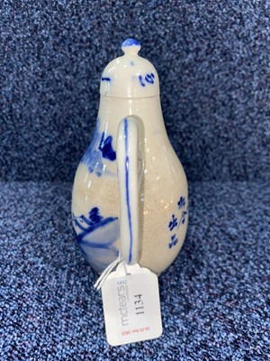 Lot 1134 - A 19TH CENTURY CHINESE BLUE AND WHITE COFFEE POT