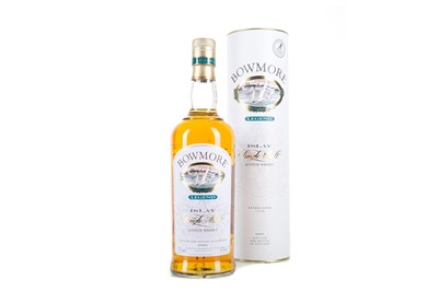 Lot 257 - BOWMORE LEGEND