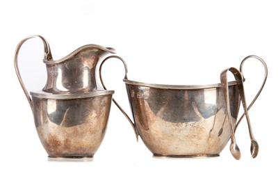 Lot 161 - A GEORGE V SILVER SUGAR BOWL AND CREAM JUG