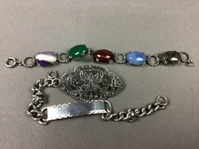 Lot 186 - A COLLECTION OF SILVER JEWELLERY