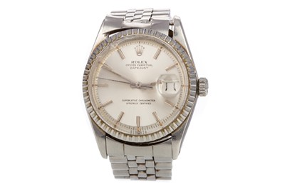 Lot 827 - A GENTLEMAN'S ROLEX OYSTER PERPETUAL DATEJUST STAINLESS STEEL AUTOMATIC WRIST WATCH