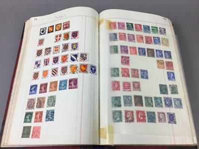 Lot 256 - A COLLECTION OF UK AND WORLD STAMPS IN ALBUMS