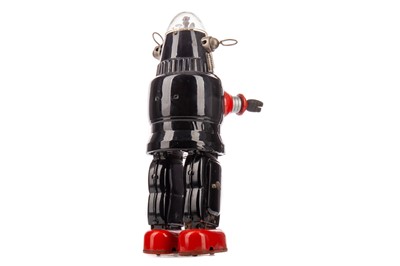 Lot 911 - A RARE JAPANESE 'ROBBY THE ROBOT' MECHANISED TOY ATTRIBUTED TO NOMURA