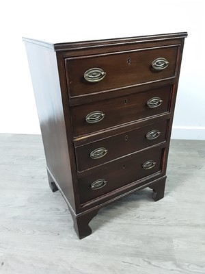 Lot 289 - A VICTORIAN MAHOGANY FOUR DRAWER BEDSIDE CHEST