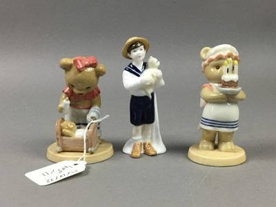 Lot 405 - A LOT OF ROYAL DOULTON AND OTHER FIGURES