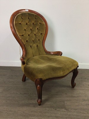 Lot 238 - A VICTORIAN NURSING CHAIR