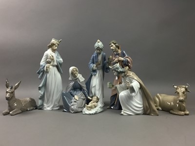 Lot 473 - A NAO NATIVITY SET OF EIGHT FIGURES