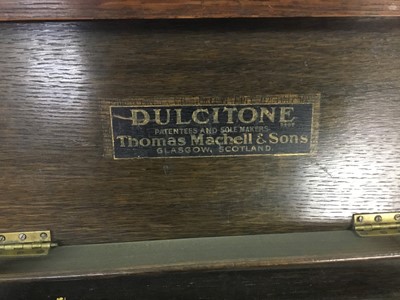 Lot 435 - AN OAK CASED DULCITONE