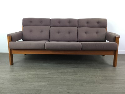 Lot 394 - A DANISH MID-CENTURY THREE PIECE LOUNGE SUITE BY EKORNES