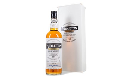 Lot 382 - MIDLETON VERY RARE 1987 RELEASE 75CL