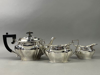 Lot 572 - A SILVER PLATED TEA SERVICE AND OTHER PLATED ITEMS