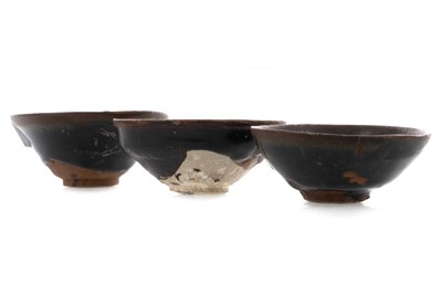 Lot 1254 - THREE CHINESE SONG DYNASTY JIAN WARE TEA BOWLS