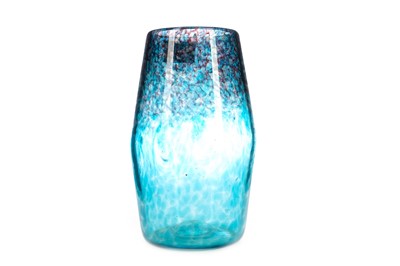 Lot 451 - A STRATHEARN GLASS VASE