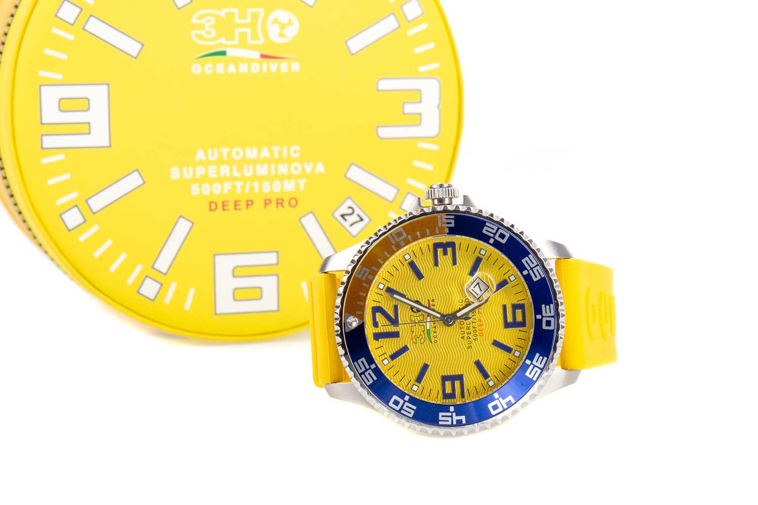 Lot 805 - A GENTLEMAN'S 3HO OCEANDIVER DEEP PRO SUPERLUMINOVA STAINLESS STEEL AUTOMATIC WRIST WATCH